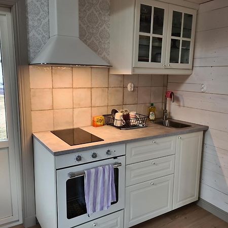 Charmigt Hus Och Mysigt Boende! Hudiksvall Bagian luar foto