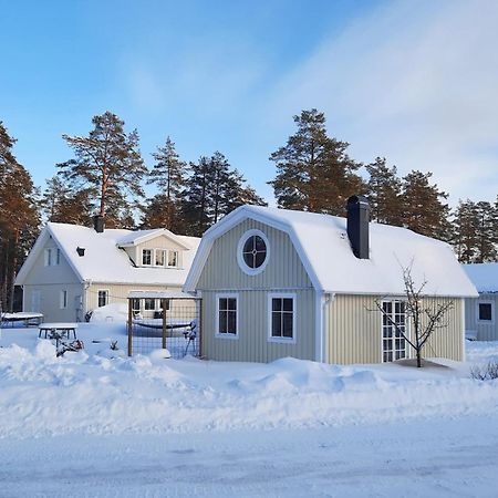 Charmigt Hus Och Mysigt Boende! Hudiksvall Bagian luar foto